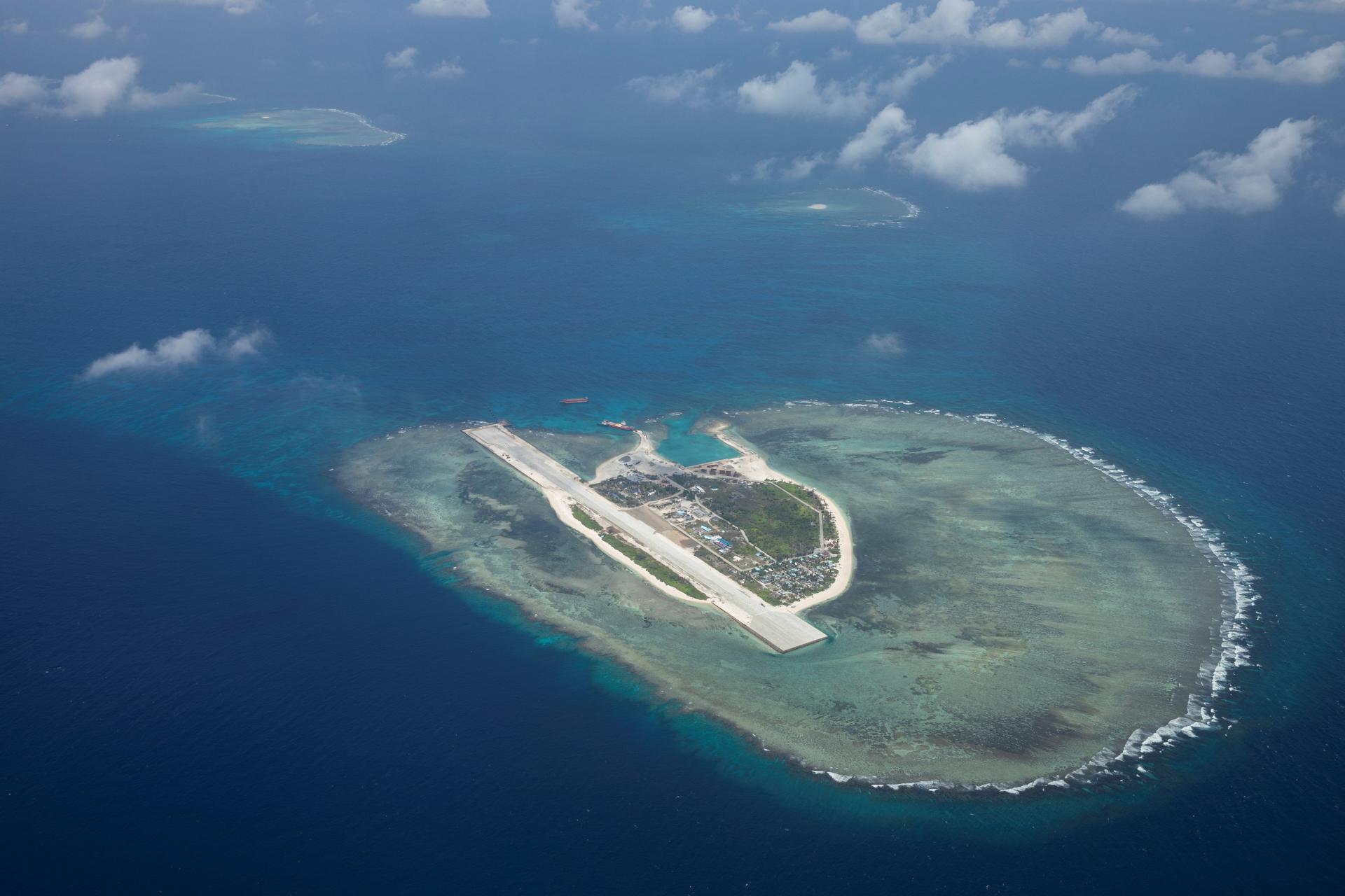 Je to súčasť čínskej propagandy. Filipíny popreli existenciu dohody s Čínou o spornom atole v Juhočínskom mori