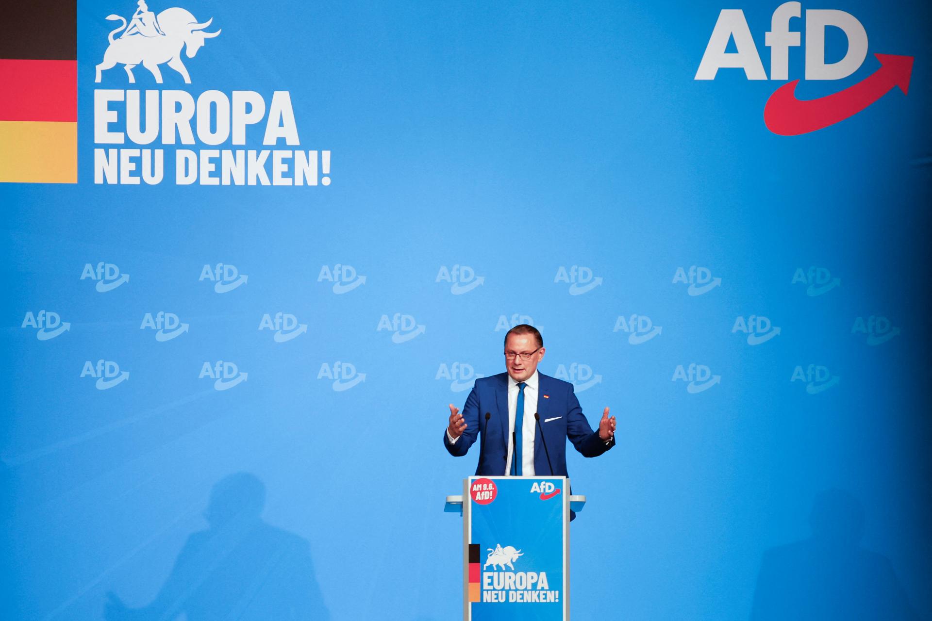 Škandálmi oslabená AfD začala kampaň pred voľbami do Európskeho parlamentu