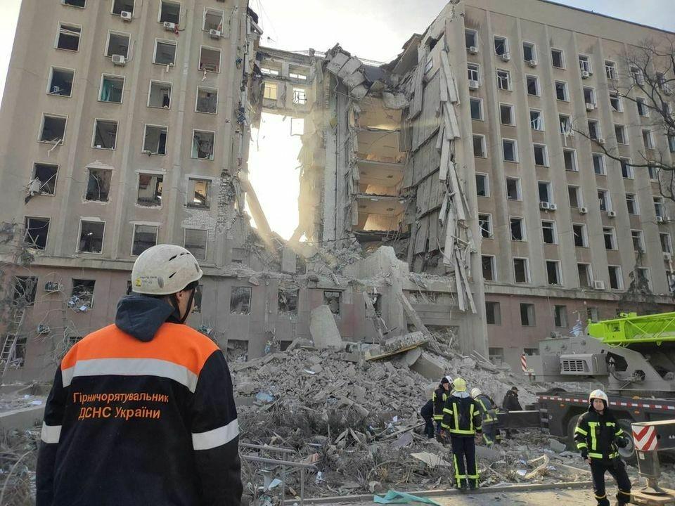 Ruský dronový útok poškodil hotel v ukrajinskom Mykolajive. Rusi hovoria o ubytovaných žoldnieroch
