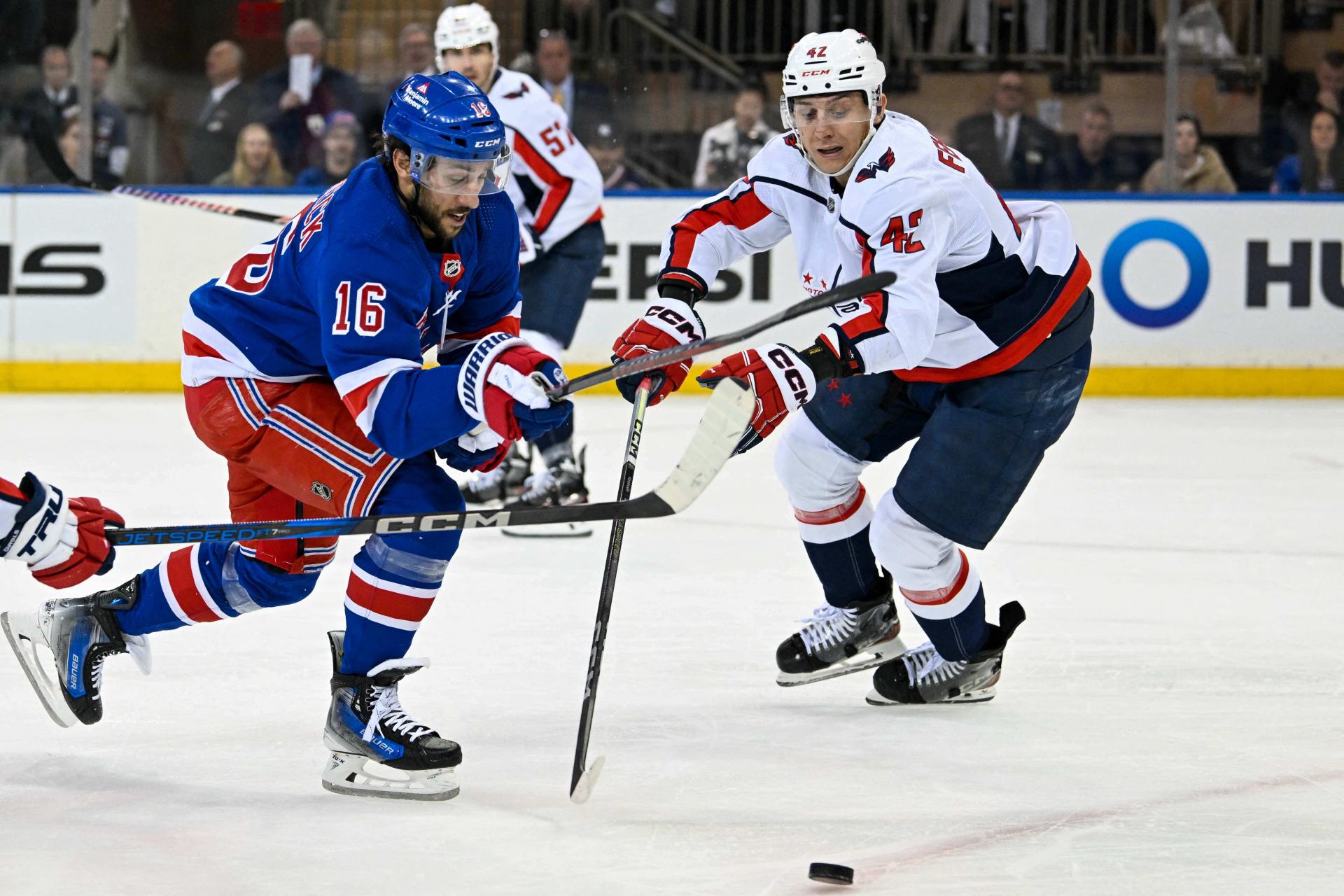 Fehérváry je voľný na MS. Slovenský hokejista skóroval, no Washington prehral aj štvrtý duel s Rangers