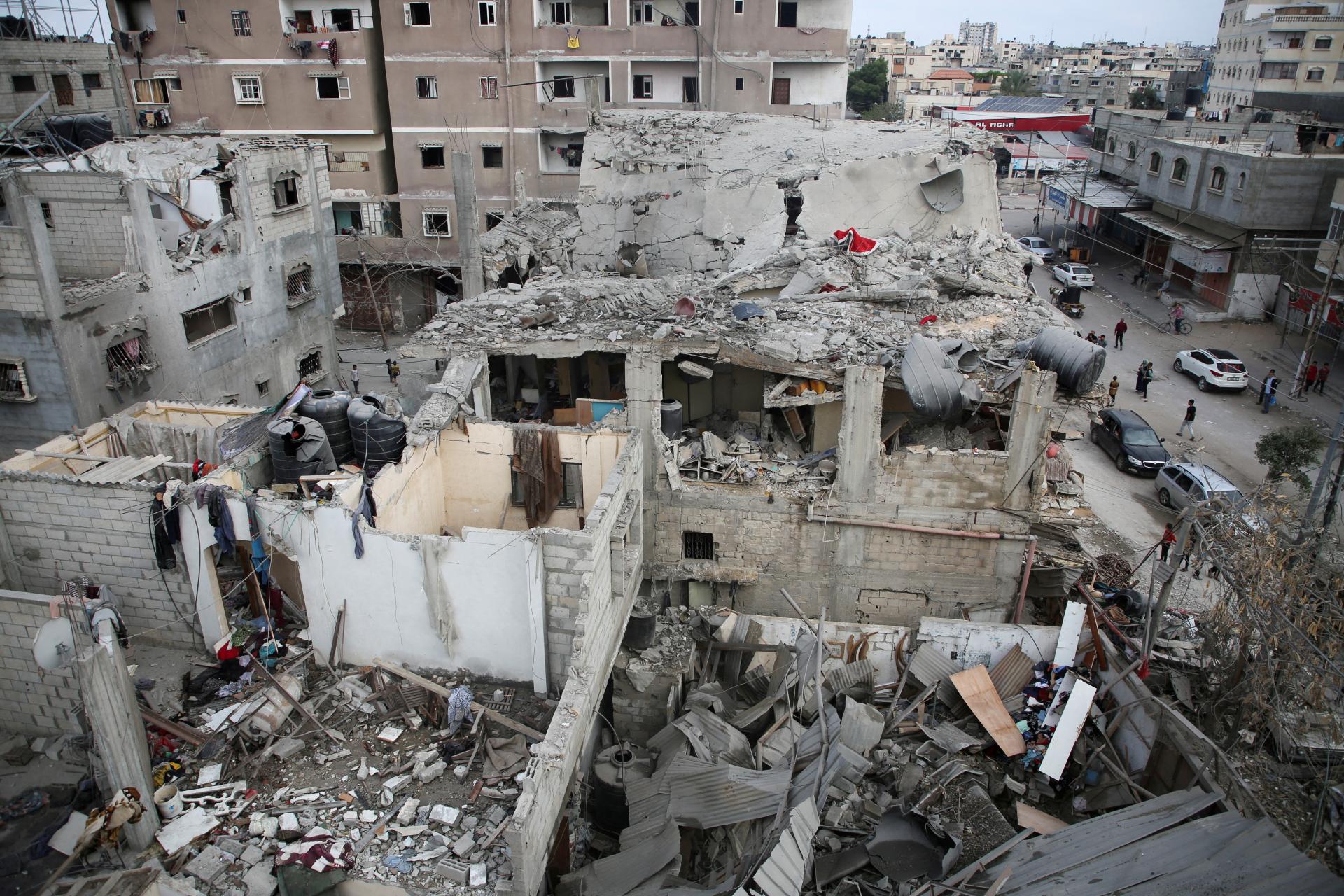 Pásmo Gazy okrem vojny sužujú aj tisíce ton odpadkov, množia sa tam krysy a hmyz