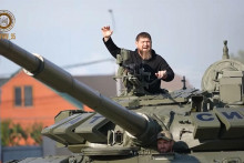 Ramzan Kadyrov na tanku. FOTO: Profimedia