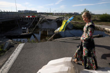 Vojvodkyňa z Edinburghu Sophie navštívila mesto Irpin na Ukrajine. FOTO: Reuters