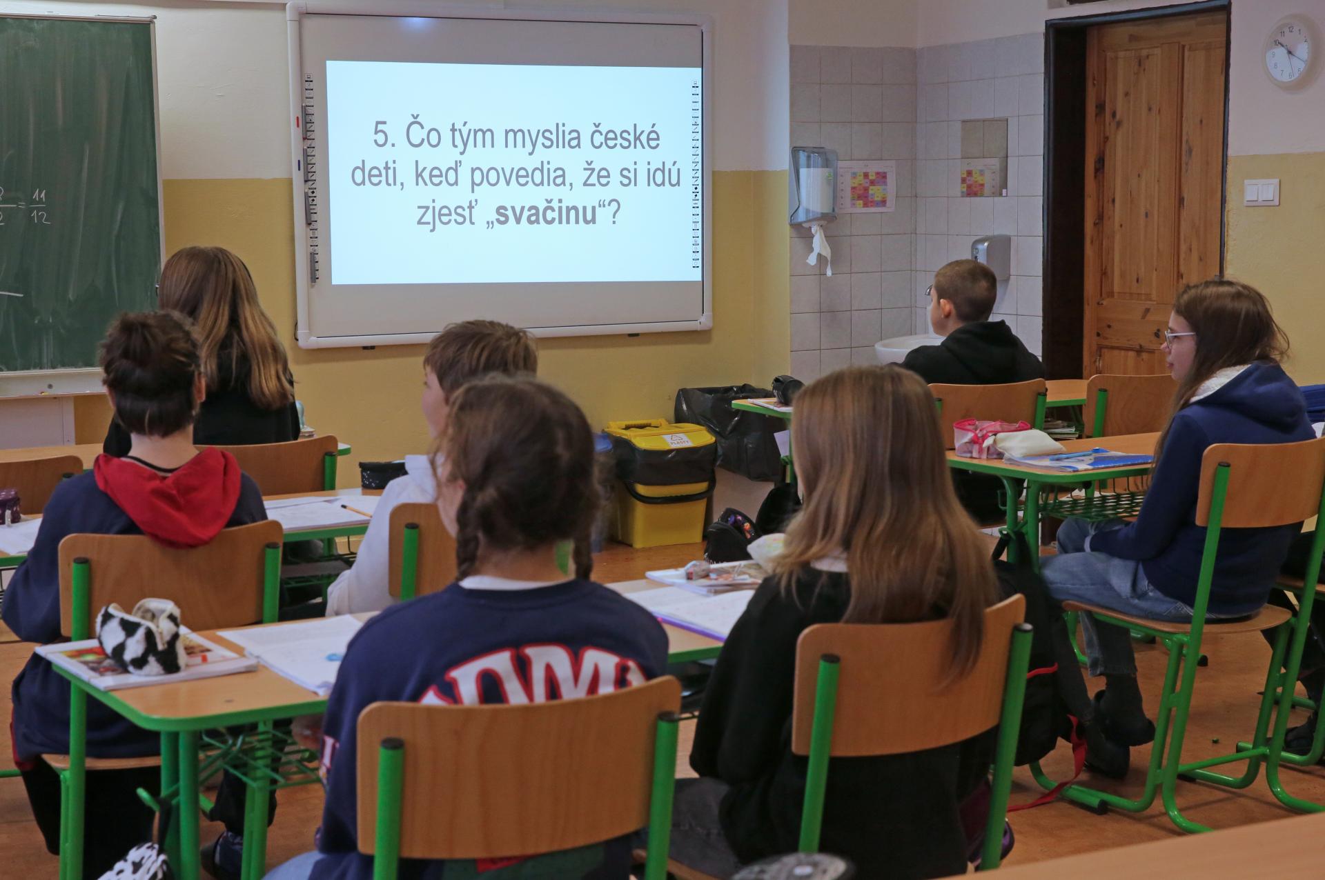 Na viac než 26 školách v Bratislave má byť výbušnina, dostali výhražný e-mail. Polícia oznámenia preveruje