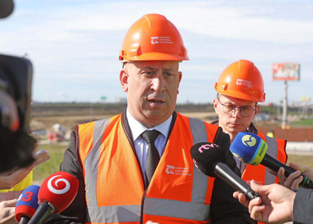Tunelové stavby podľa ministra dopravy Jozefa Ráža nie sú vhodné na financovanie formou PPP projektu. FOTO: HN/Peter Mayer