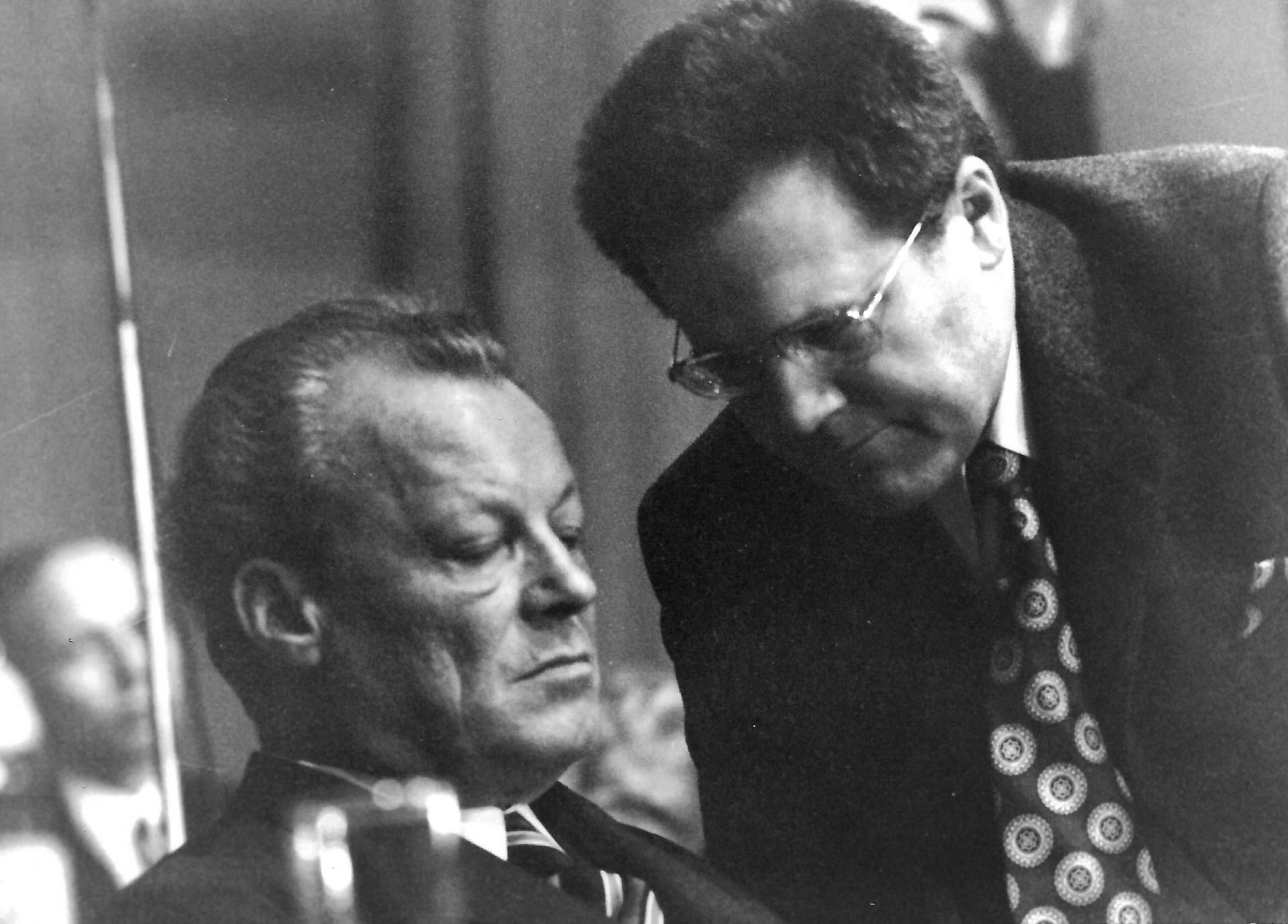 Špión Stasi Guillaume stál pred 50 rokmi za odstúpením nemeckého kancelára Willyho Brandta