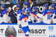 Slovenskí hokejisti do 18 rokov. FOTO: IIHF