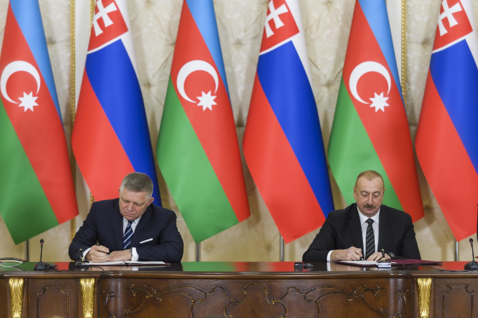 Fico v Baku. Slovensko si robí zálusk na plyn z Azerbajdžanu, Saková hovorí o odstrihnutí od Ruska