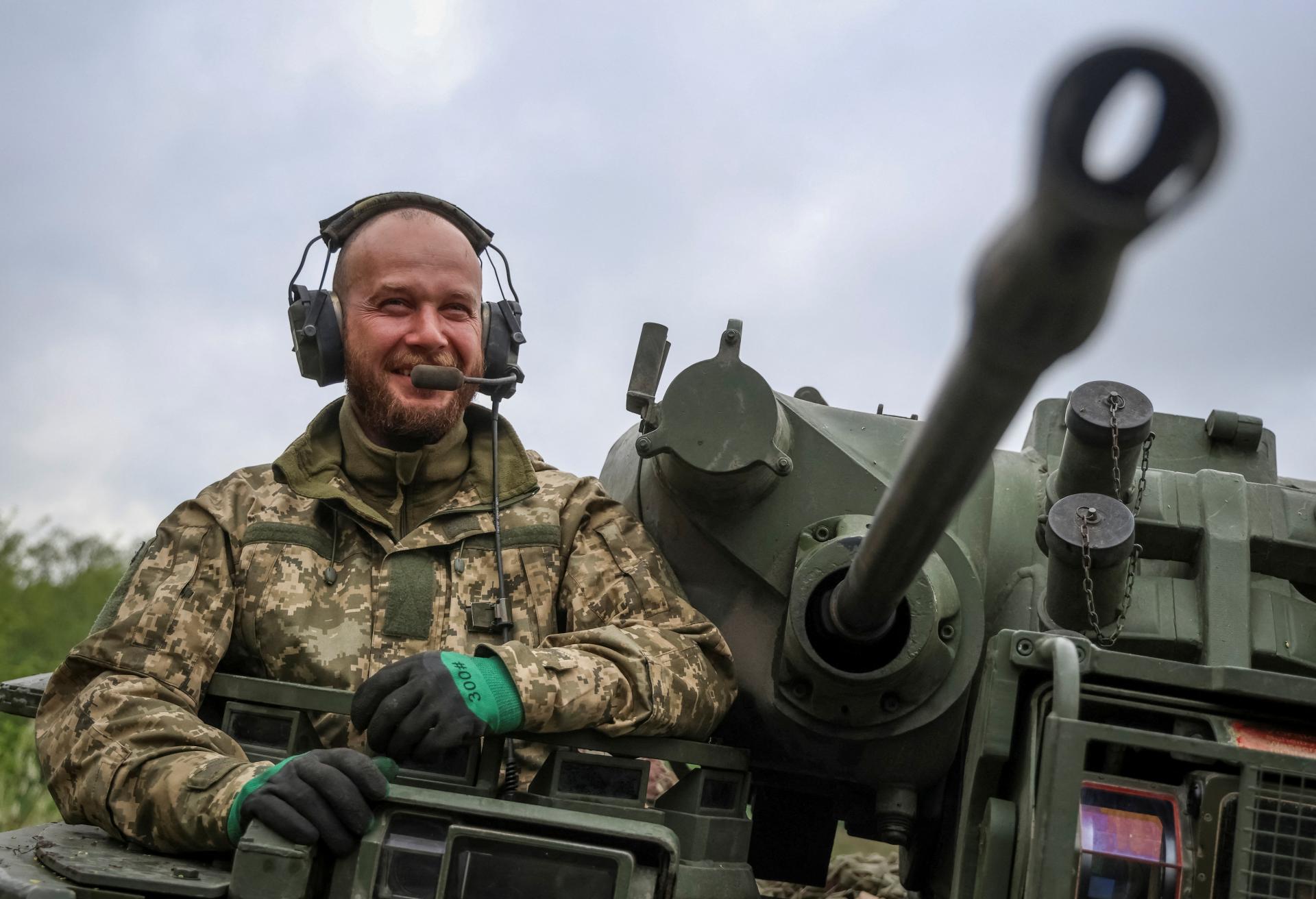 Ukrajinský parlament schválil zvýšenie pokút pre mužov vyhýbajúcich sa mobilizácii, armáda potrebuje vojakov