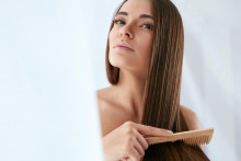 Aký typ hrebeňa či kefy potrebujú vaše vlasy?