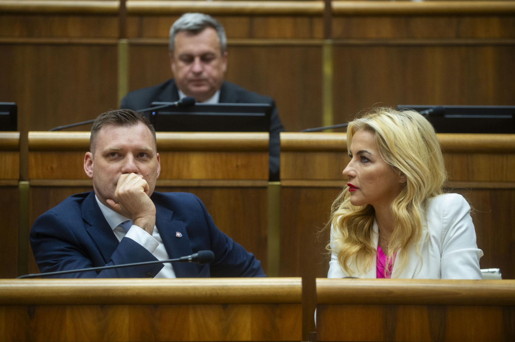 Andrej Danko, Tomáš Taraba a Martina Šimkovičová. FOTO: TASR/Jakub Kotian