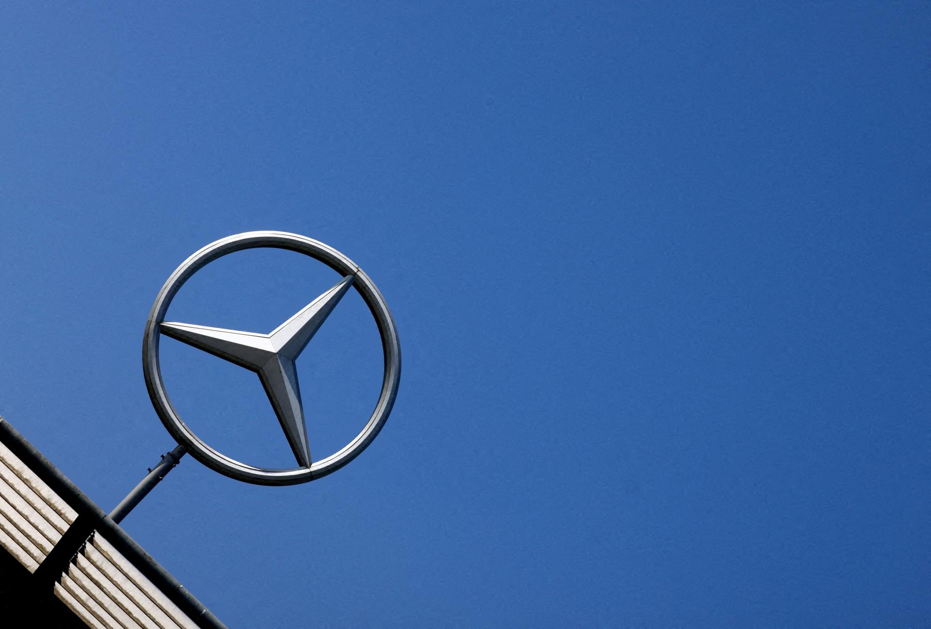 Mercedes upustil od plánu úplného prechodu k elektromobilite. Jeho budúcnosť závisí od podmienok a zákazníkov
