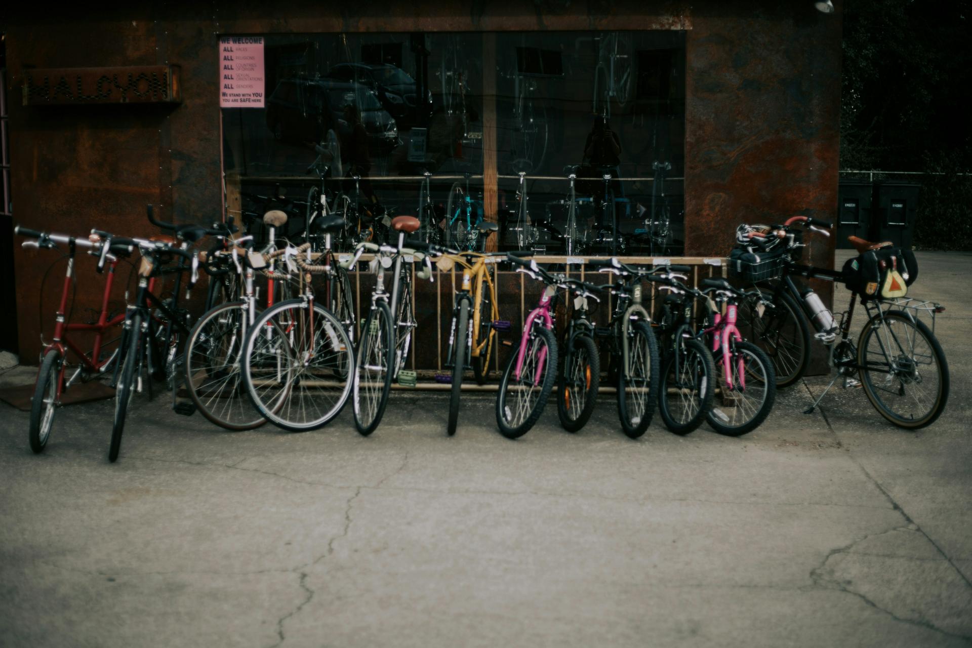 Top výrobca bicyklov hlási prepad ziskov, no očakáva otočku. Kupovať treba teraz, zhodujú sa odborníci