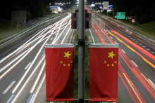 Vláda uvažuje nad možnosťou, aby pri rozostavaní Slovenska pomáhali aj čínske spoločnosti. FOTO: Reuters