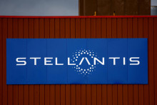 Logo nadnárodnej automobilovej skupiny Stellantis. FOTO: Reuters