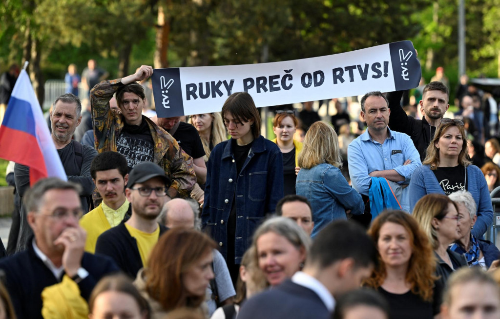 Protest proti vládnym zmenám vo verejnoprávnej RTVS. FOTO: Reuters