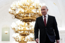 Ruský vodca oznámil plánované zmeny na čele rezortu obrany a bezpečnostnej rady. FOTO: Reuters