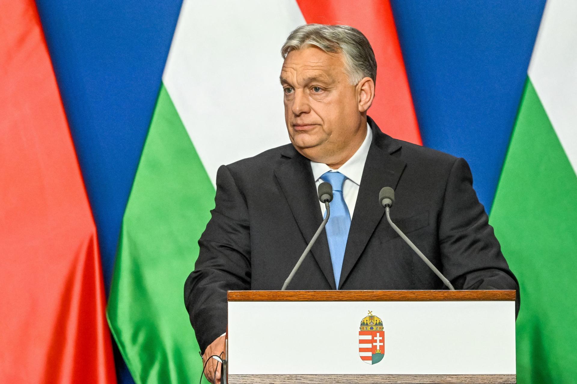 Po atentáte na Fica musí Maďarsko bojovať za mier samo, vyhlásil Orbán