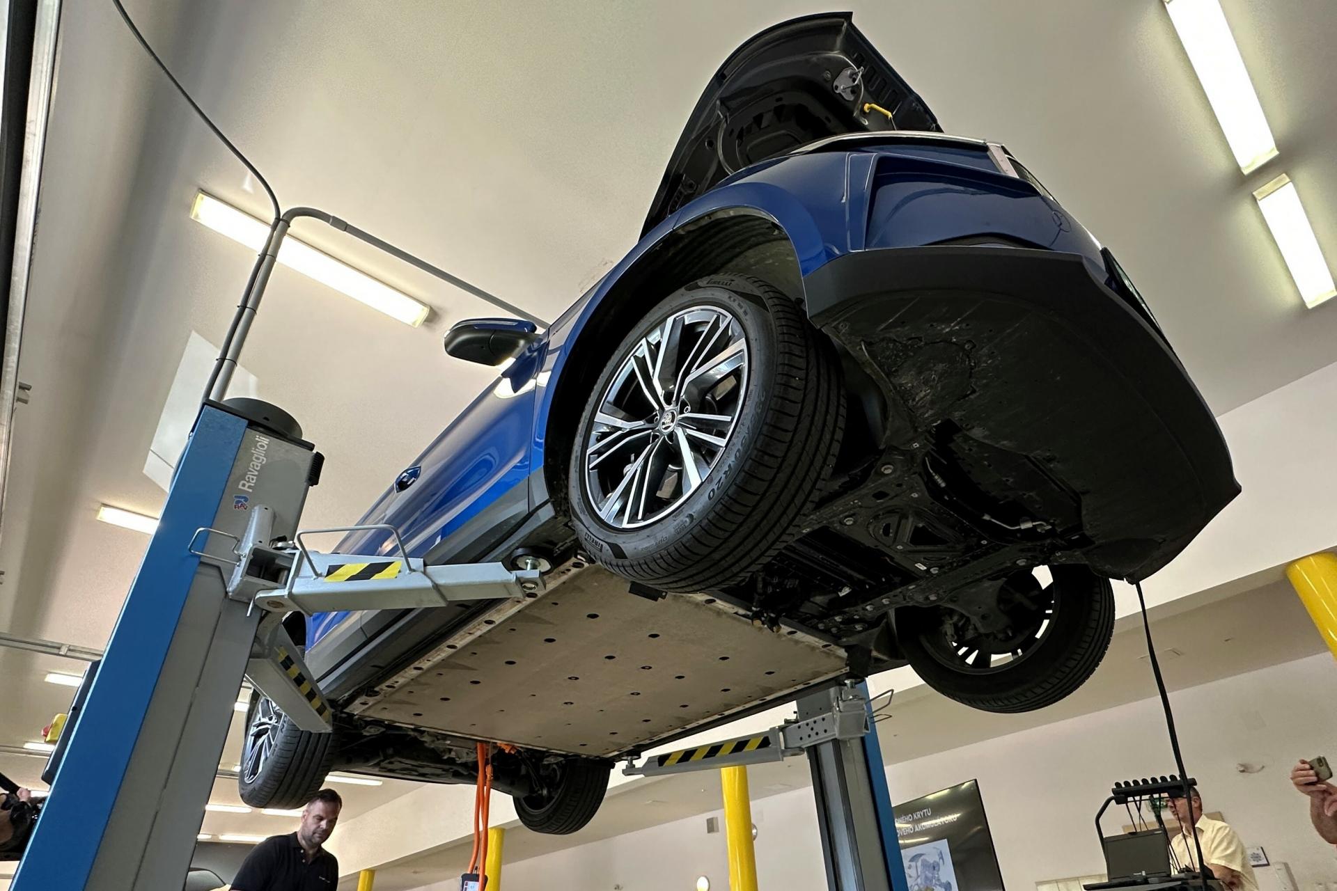Elektromobil verzus spaľovací motor: Sú autá na baterky skutočne výhra v spoľahlivosti?