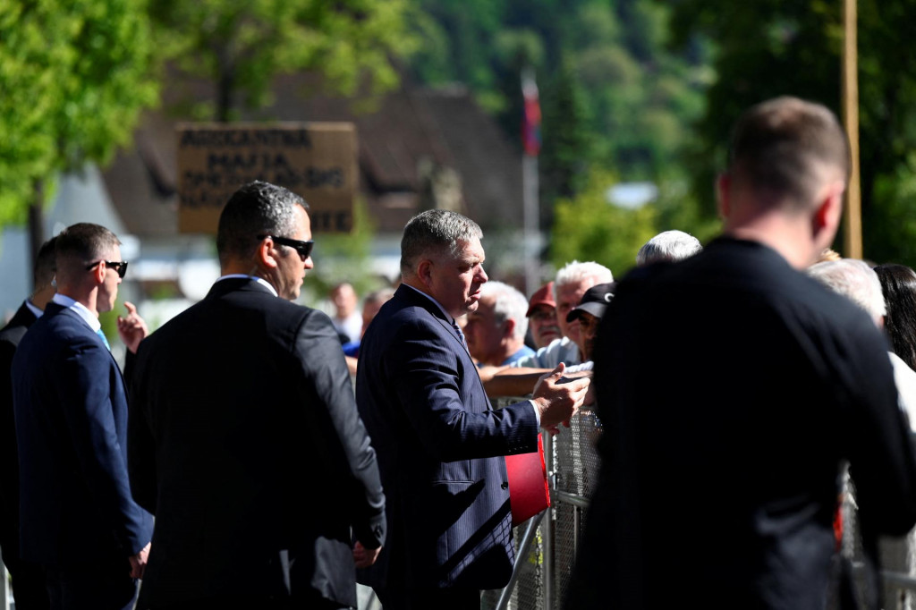 Premiér Robert Fico pred útokom. 

FOTO: REUTERS/R. Stoklasa