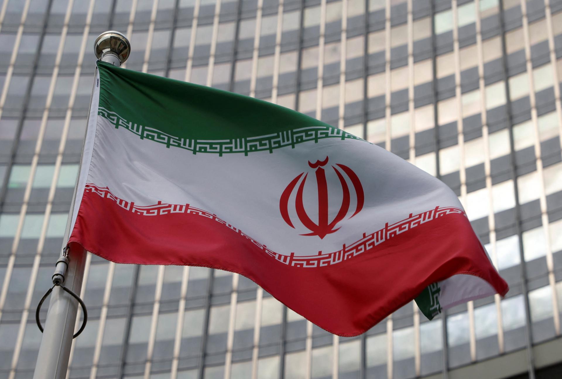 Irán potvrdil nepriame rozhovory s USA. Napätie spôsobuje jadrový program Teheránu