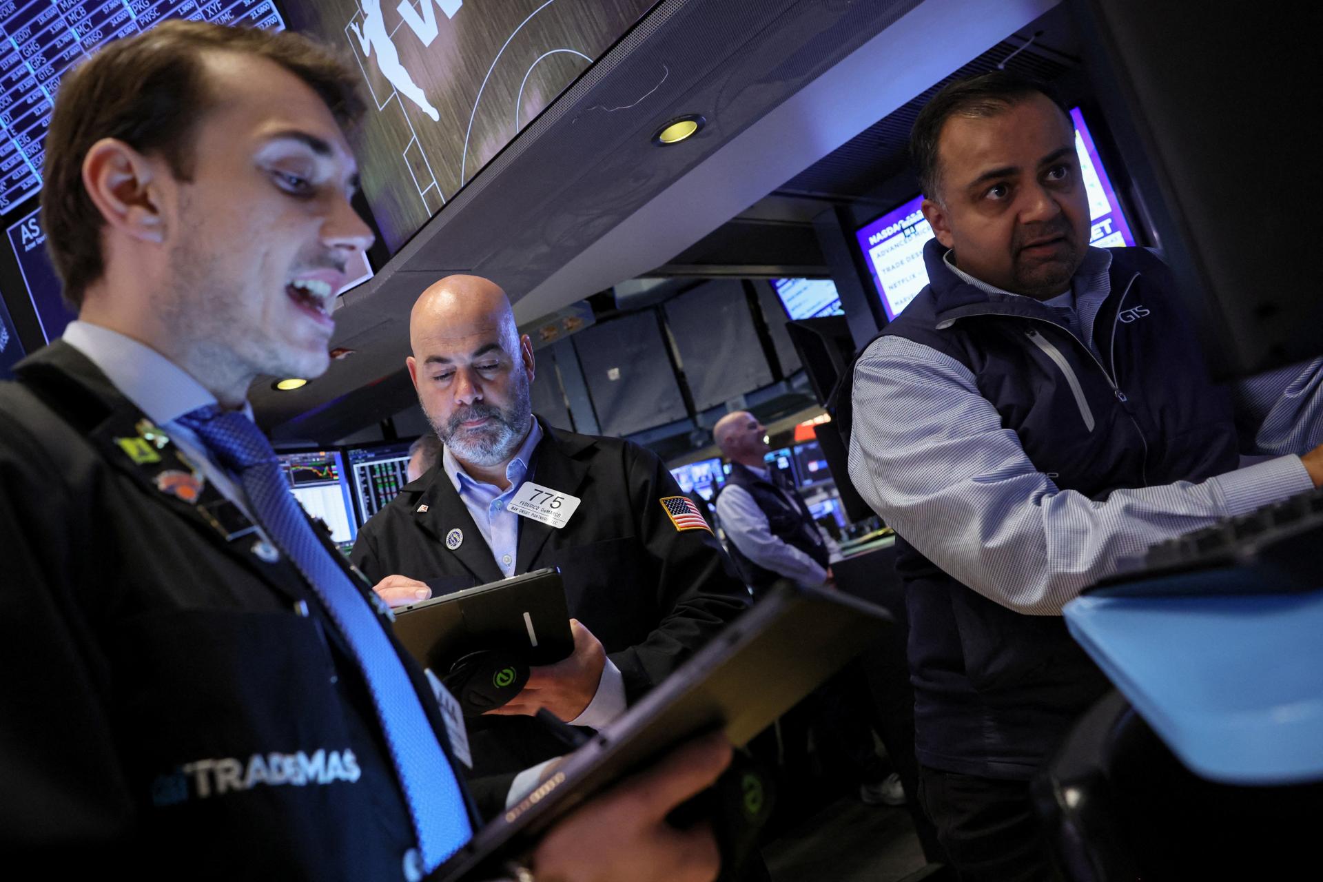 Akcie v Spojených štátoch posilnili, index Nasdaq uzavrel druhý deň na rekorde