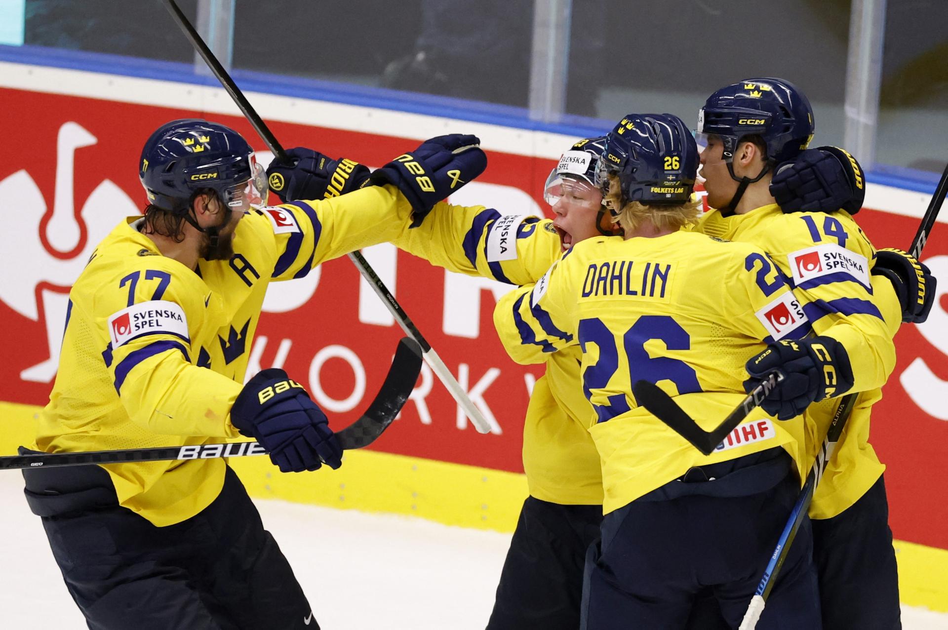 Švédi triumfovali nad Fínmi. V semifinále nastúpia proti Česku