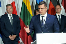 Minister obrany Litvy Laurynas Kasciunas hovorí počas tlačovej konferencie po stretnutí ministrov obrany Severnej skupiny v Palanga v Litve. FOTO: Reuters