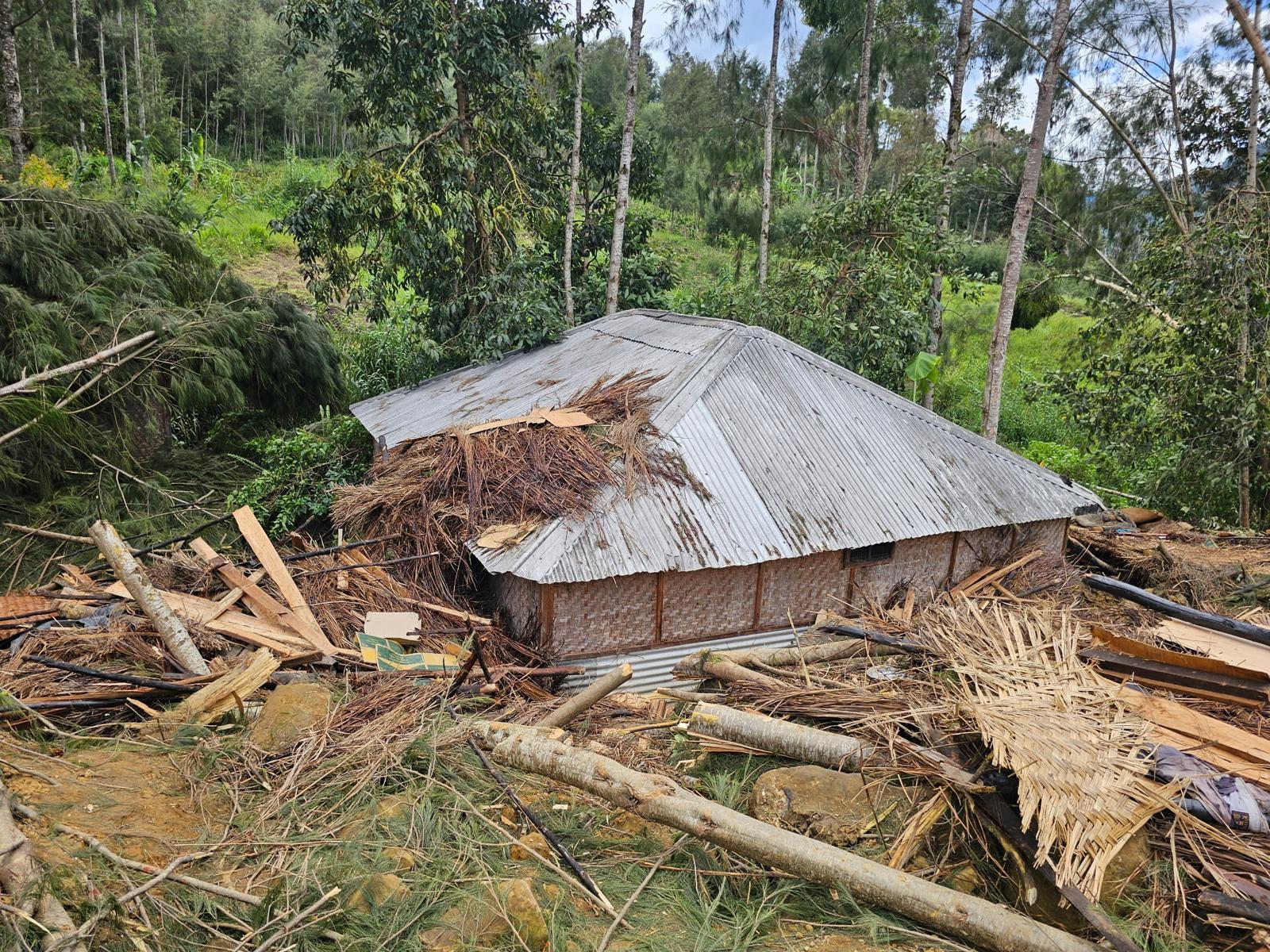 Pri zosuve pôdy v Papui-Novej Guinei zahynulo vyše 670 ľudí, predpokladá OSN