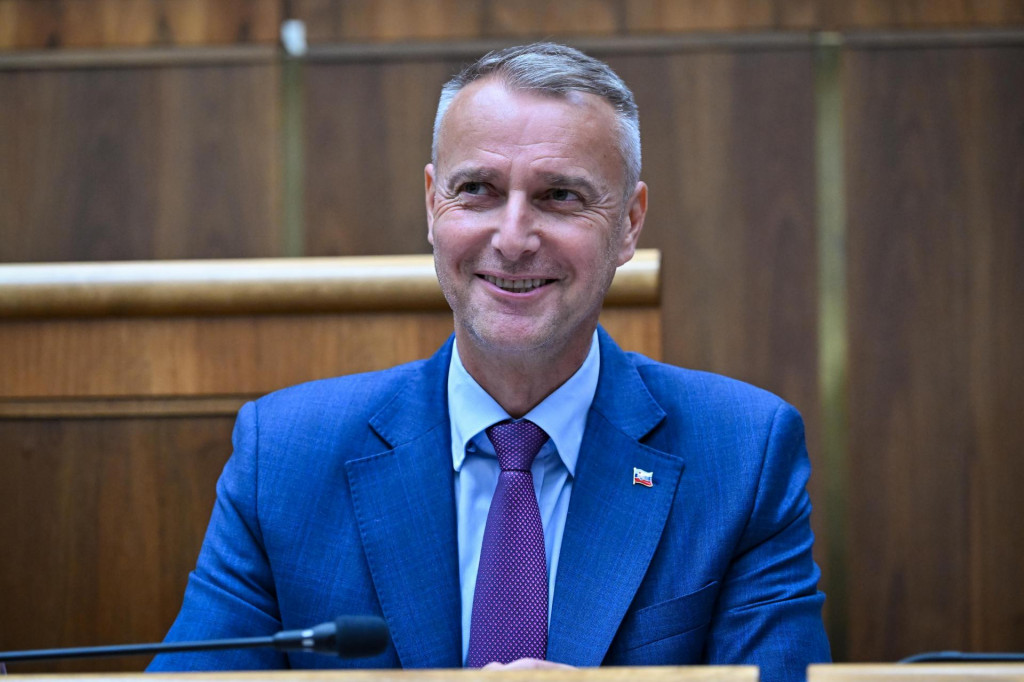 Predchádzajúce vlády v súčasnom programovom období pri vyhlasovaní výziev zaspali, tvrdí minister investícií, regionálneho rozvoja a informatizácie Richard Raši. FOTO: TASR/P. Zachar