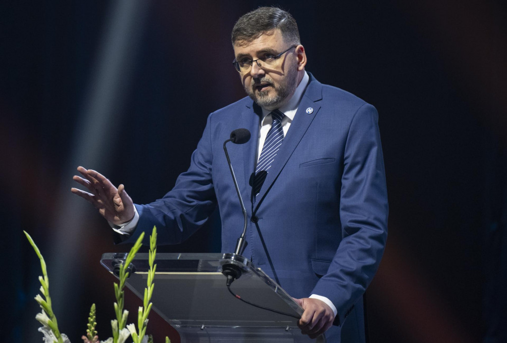 Predseda Združenia miest a obcí Slovenska a primátor mesta Partizánske Jozef Božik počas 36. Snemu ZMOS. FOTO: TASR/Martin Baumann