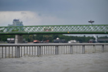 Na snímke zvýšená hladina rieky Dunaj na Nábreží Eurovea. FOTO: TASR/Pavol Zachar