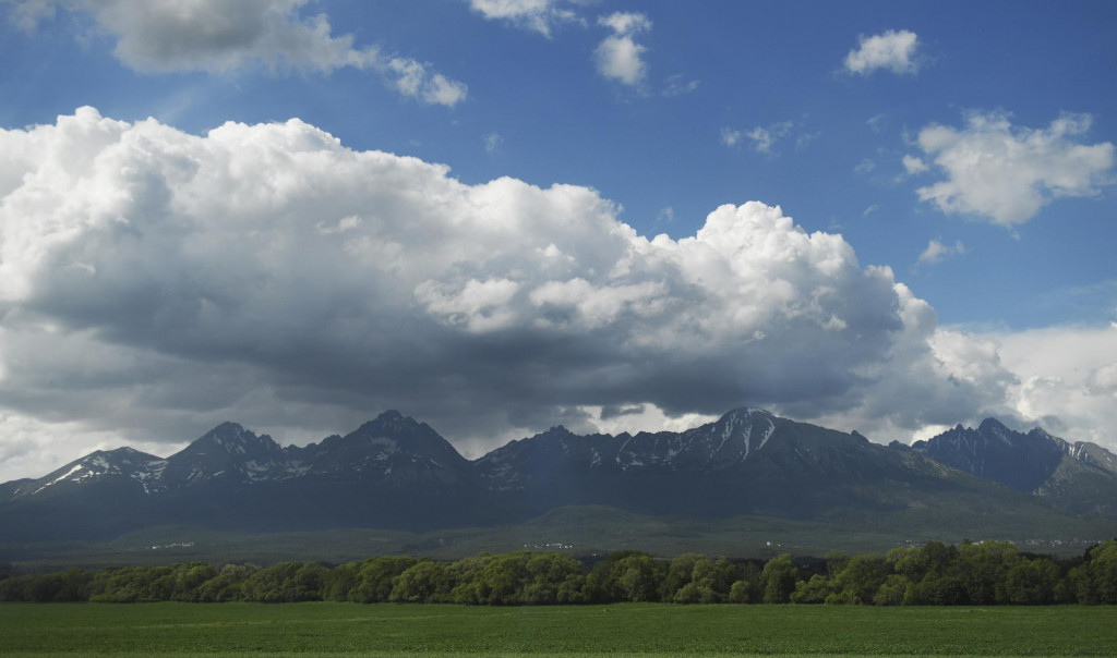 Vysoké Tatry patria k prvotným atrakciám ponúkaným zahraničným návštevníkom. FOTO: TASR/F. Iván