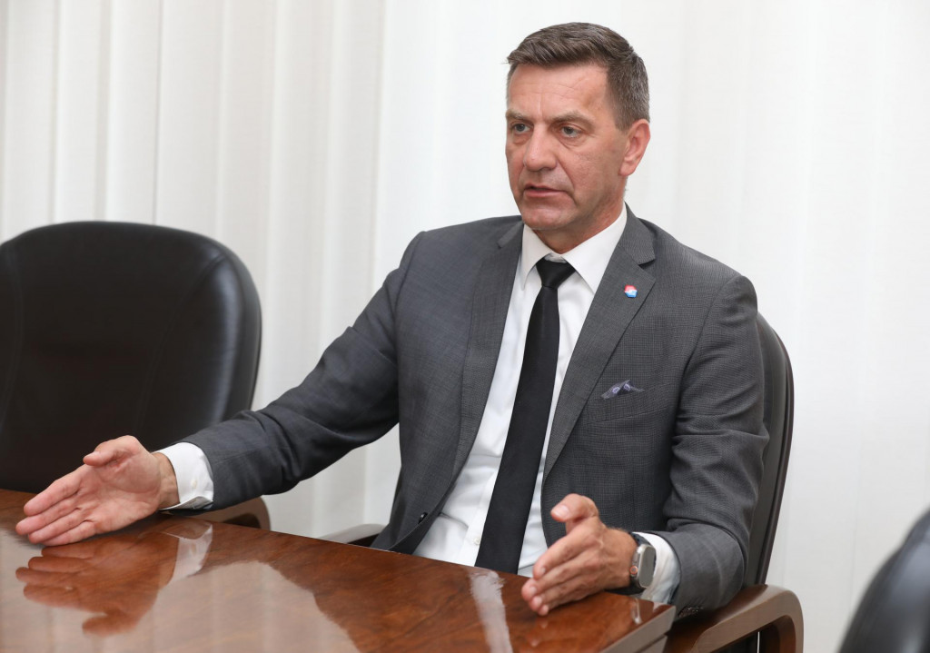 Rastislav Podhorec - Generálny riaditeľ Eximbanky. FOTO: HN/Peter Mayer