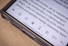 Formátovanie poznámok:
1. Pod textom poznámky v aplikácii Samsung Notes kliknite na tlačidlo hviezd, ktoré symbolizujú umelú inteligenciu Galaxy AI. FOTO: HN/Patrik Koreň