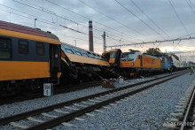 Zrážka vlakov v Pardubiciach. FOTO: Drážní inspekce ČR