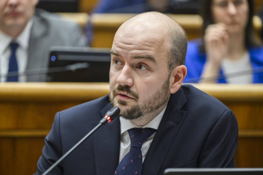 Predseda poslaneck&eacute;ho klubu PS Martin Dub&eacute;ci. FOTO: TASR/ Jaroslav Nov&aacute;k