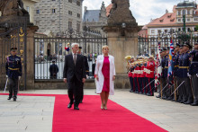 Český prezident Petr Pavel a slovenská prezidentka Zuzana Čaputová. FOTO: TASR/Barbora Vizváryová
