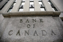 K zníženiu ceny peňazí pristúpila aj Bank of Canada. FOTO: Reuters