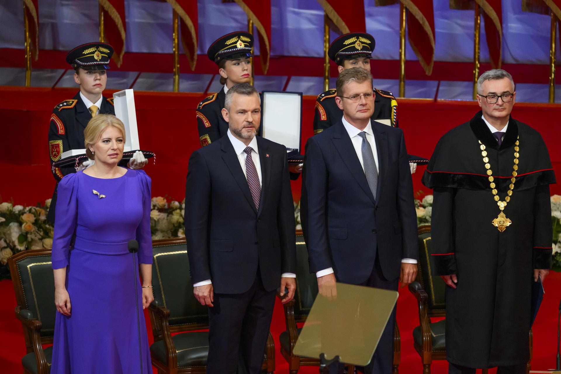 Čaputová praje Pellegrinimu úspešný mandát prezidenta. Slovensku želá pokojnenšie časy