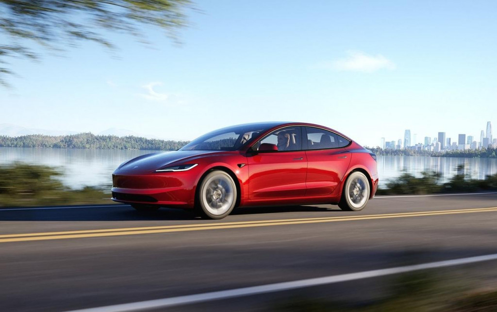 Tesla Model 3 je aktuálne najlacnejším autom značky, možno však nie nadlho.