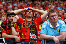 Sklamaní fanúšikovia Belgicka. FOTO: Reuters