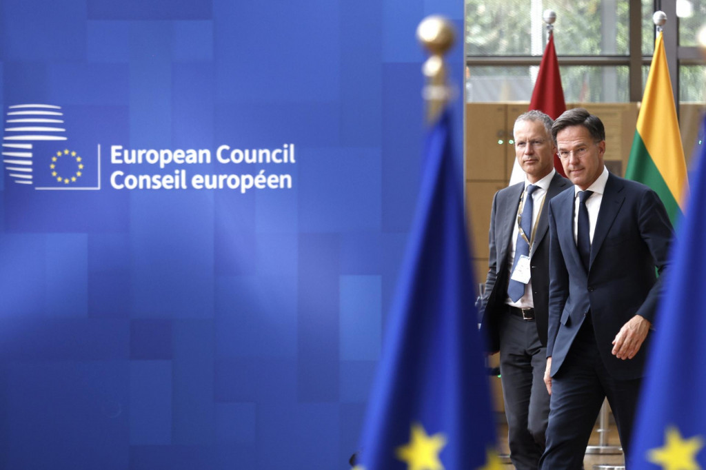 Holandský premiér Mark Rutte prichádza na neformálny summit hláv štátov a vlád krajín Európskej únie v Bruseli. FOTO TASR/AP