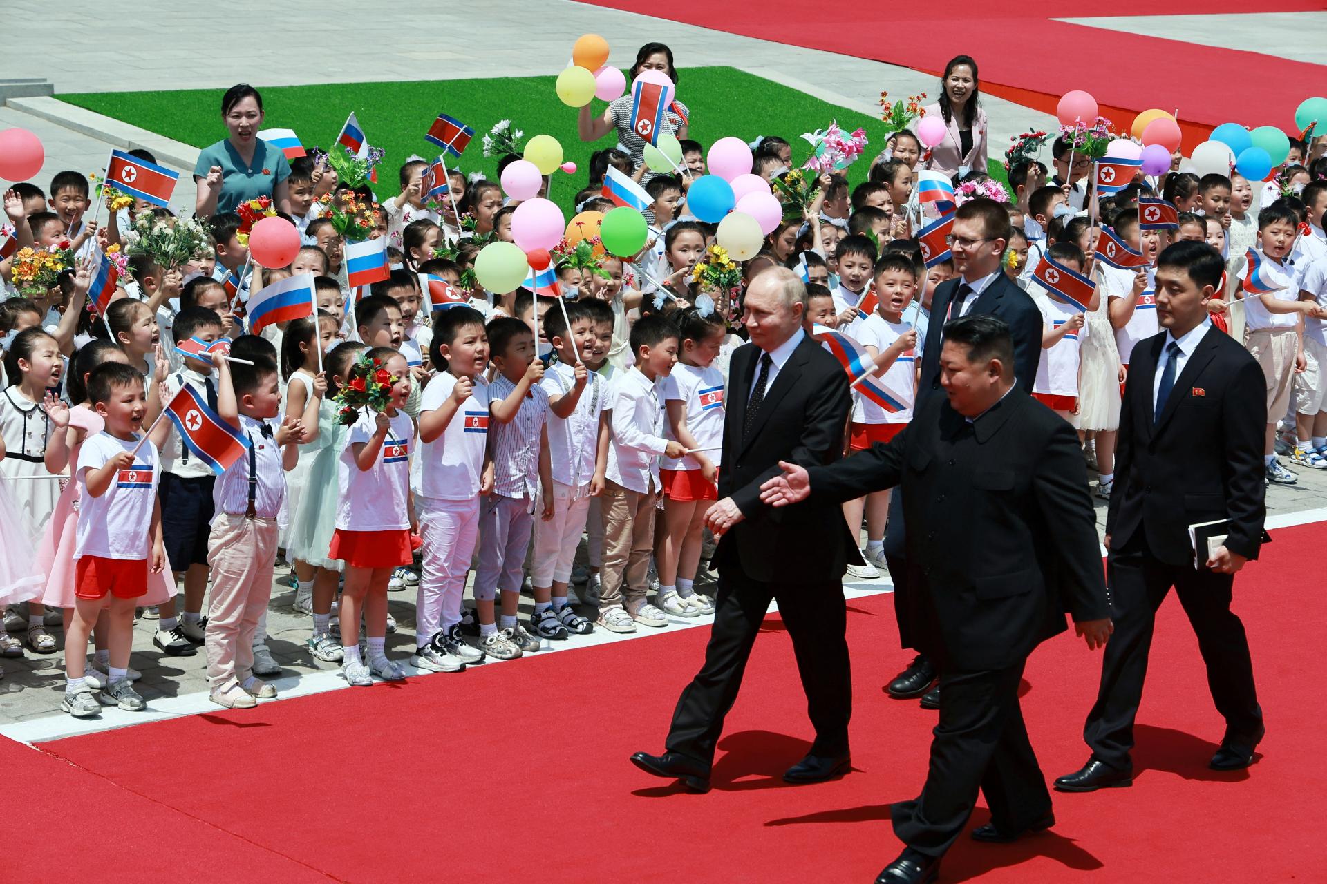 „Vitaj, Putin.“ KĽDR prehlbuje vzťahy s Ruskom, Kremeľ má pomôcť s raketovým programom aj odporom voči USA