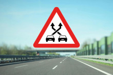 Nová dopravná značka v Španielsku môže popliesť aj mnohých slovenských vodičov na dovolenke.