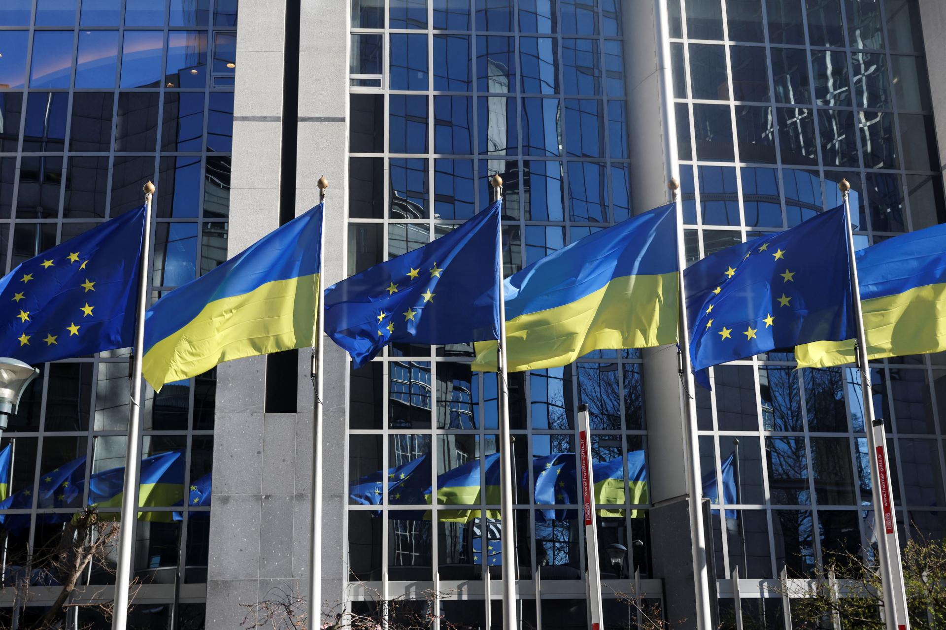 Členské štáty Európskej únie schválili rokovacie rámce pre prístupové rozhovory s Ukrajinou aj Moldavskom
