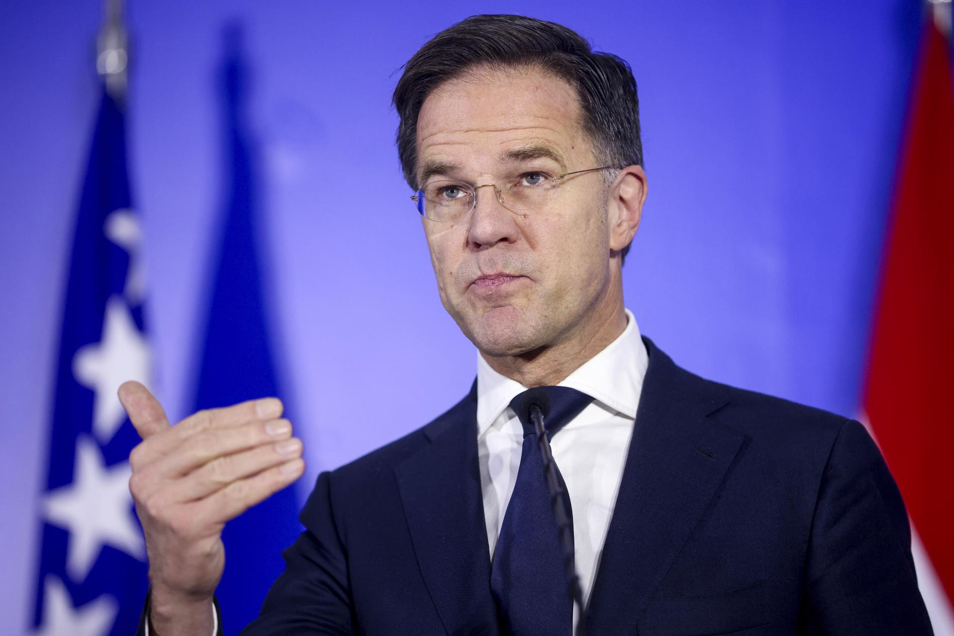 NATO v stredu oficiálne vymenuje Rutteho za svojho nového šéfa, píšu svetové agentúry