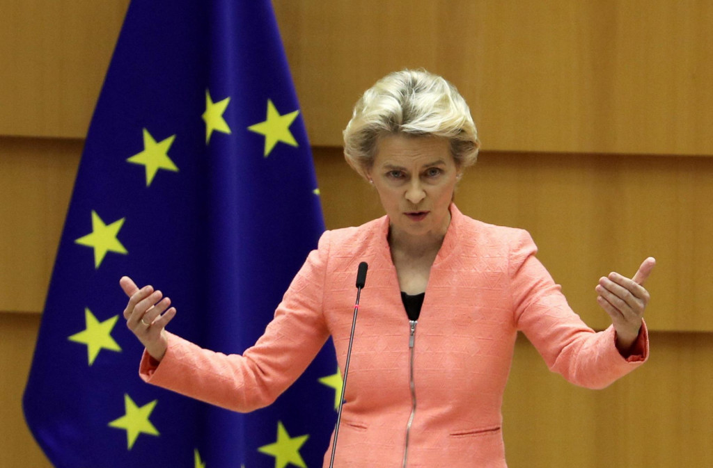 Lídri Európskej únie sa vo štvrtok večer na samite v Bruseli dohodli na tom, že eurokomisiu bude i naďalej viesť Nemka Ursula von der Leyenová. Jej nomináciu musí ešte schváliť Európsky parlament. FOTO: Reuters