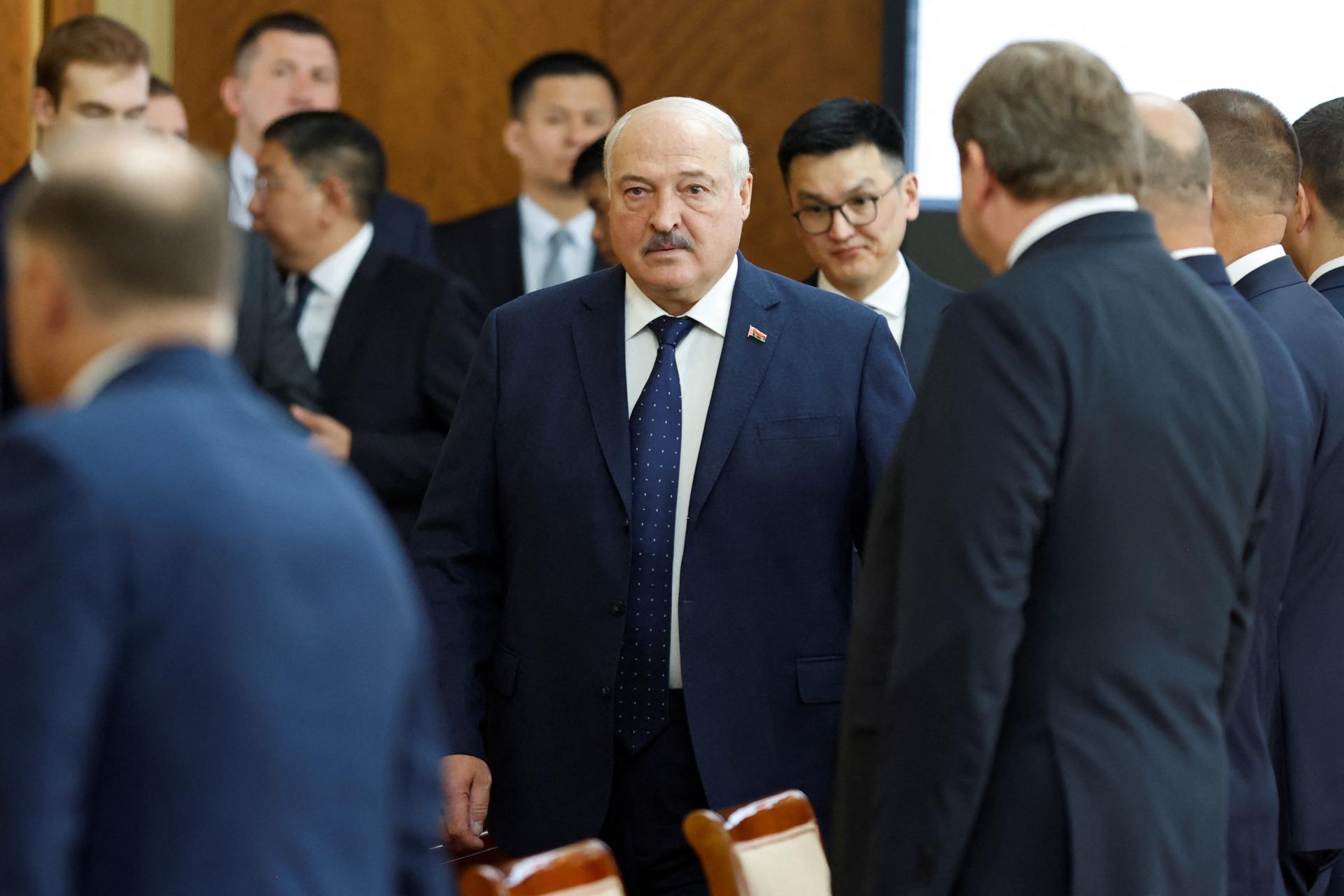 Európska únia schválila sankcie proti Bielorusku, majú zabrániť Moskve obchádzať obmedzenia