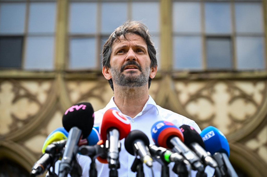 Podpredseda vl&aacute;dy a minister obrany Robert Kaliň&aacute;k. FOTO: TASR/Pavol Zachar